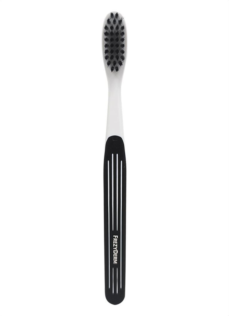 FREZYDERM - Οδοντόβουρτσα Experience Active Carbon Soft
